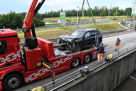 Schwerer Unfall in der Franz-Brötzner-Straße