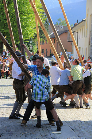01.05.2014 Maibaumaufstellen Bad Vigaun