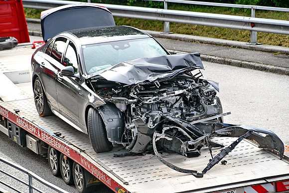 Schwerer Unfall in der Franz-Brötzner-Straße