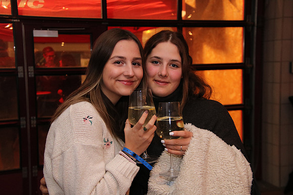 Brandheiße Partynight 2022