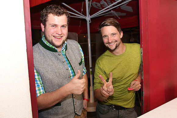 Brandheiße Partynight 2022