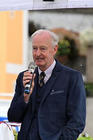 Bronzebüste zu Ehren von Niki Lauda