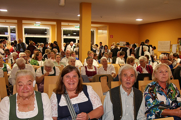 35. Jahre - St. Leonharder Trachtenfrauen
