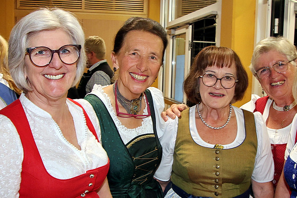 35. Jahre - St. Leonharder Trachtenfrauen