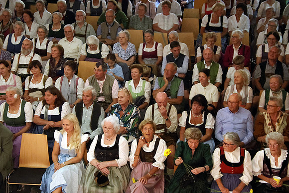 35. Jahre - St. Leonharder Trachtenfrauen