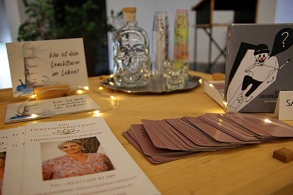 Speeddating und Sargbar