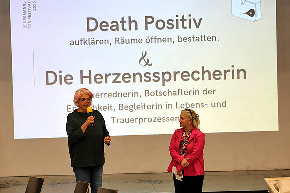 Speeddating und Sargbar