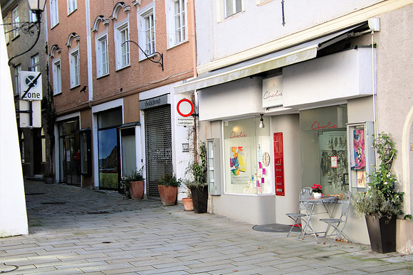 Brunnen bekommt Winterkleidung