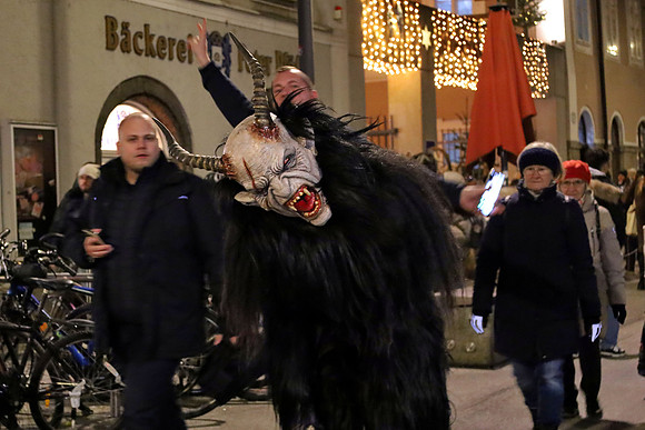 Krampuslauf am Stern-Advent