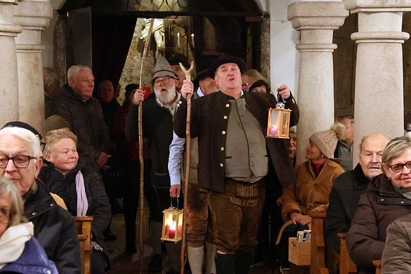 Adventsingen in St. Leonhard