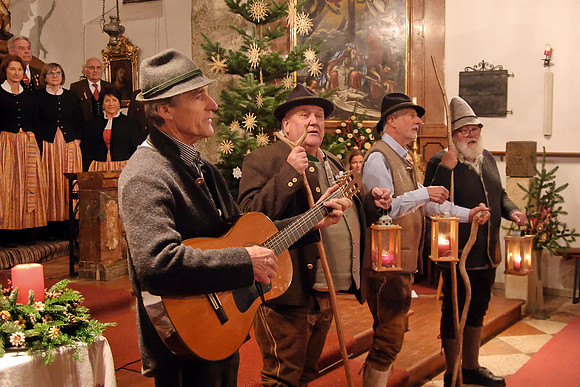 Adventsingen in St. Leonhard