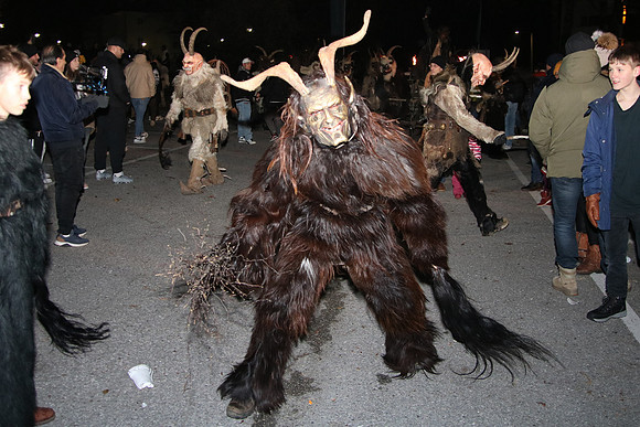 St. Leonharder Krampus Show
