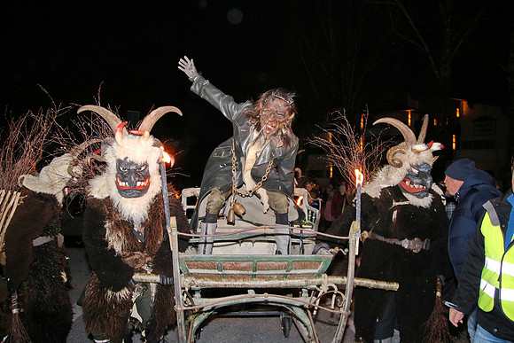 St. Leonharder Krampus Show