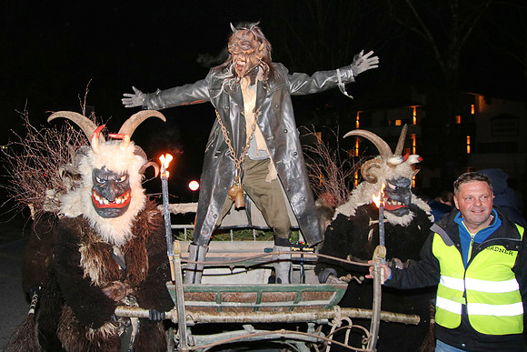 St. Leonharder Krampus Show