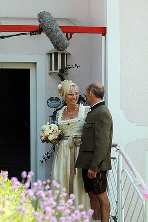 Bernhard holt Wendy ab