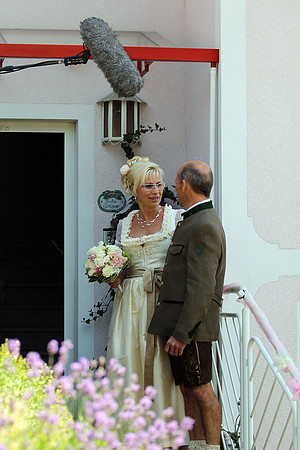 Bernhard holt Wendy ab
