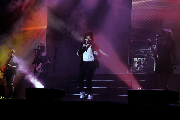 „BEAT IT! – Die Erfolgsshow über den King of Pop!“