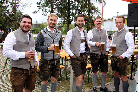 01.05.2022 Maibaumaufstellen Bad Vigaun