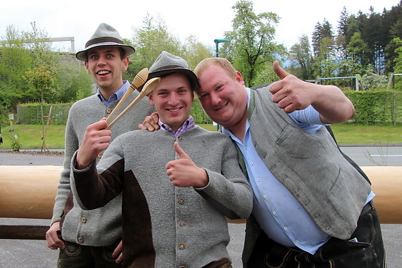 01.05.2022 Maibaumaufstellen Bad Vigaun