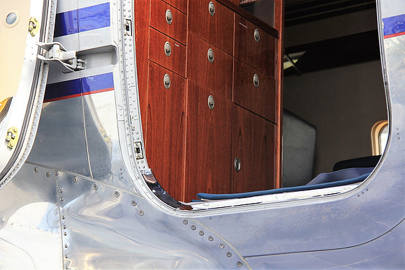 An Board im Hangar-7