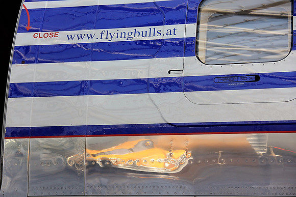 An Board im Hangar-7