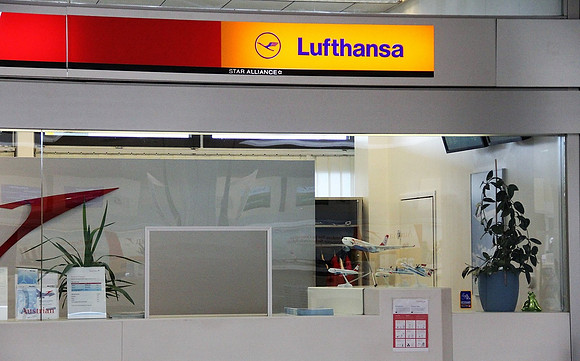 Besuch am Salzburger Flughafen