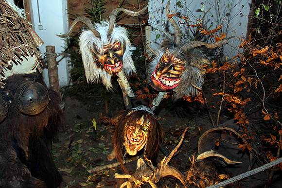 Perchten & Krampus