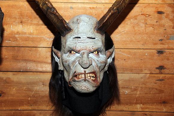 Perchten & Krampus