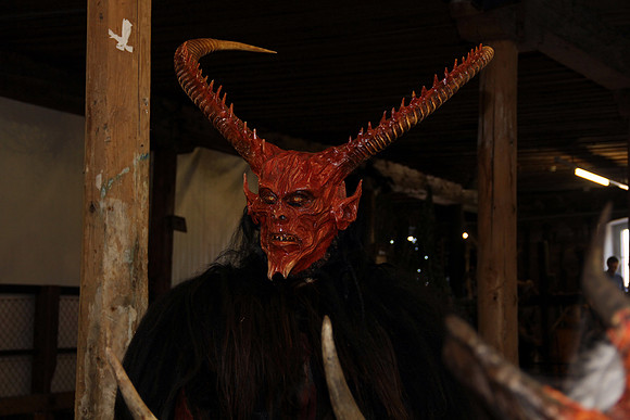 Perchten & Krampus