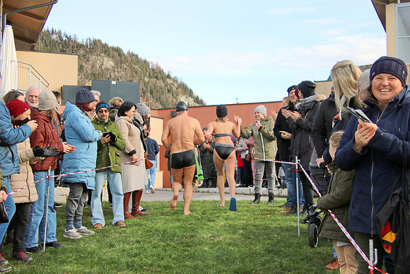 Silvesterschwimmen am Fuschlsee