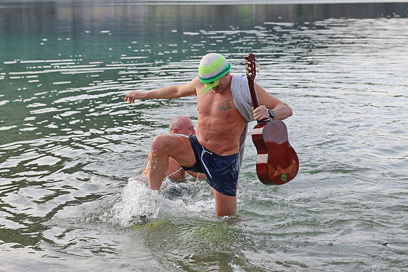 Silvesterschwimmen am Fuschlsee
