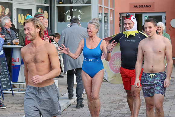 Silvesterschwimmen am Fuschlsee