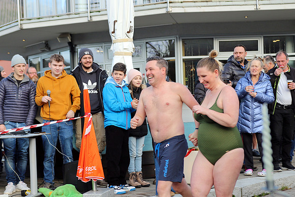 Silvesterschwimmen am Fuschlsee