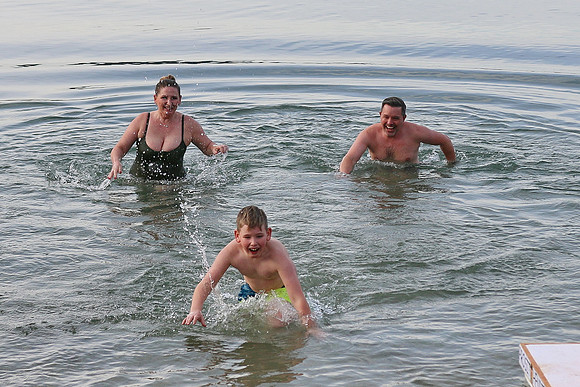 Silvesterschwimmen am Fuschlsee