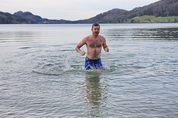 Silvesterschwimmen am Fuschlsee