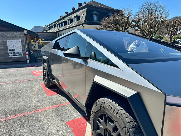 Tesla Cybertruck