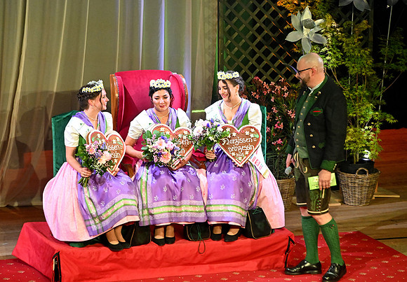 Feierlichen Krönung Narzissenkönigin