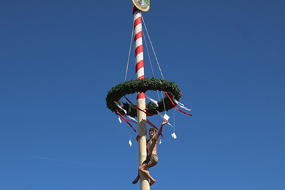 Maibaumaufstellen Rehhof 2026