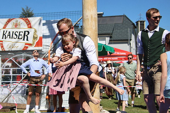 Maibaumaufstellen Rehhof 2026