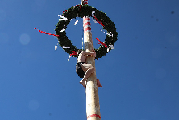 Maibaumaufstellen Rehhof 2026