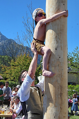 Maibaumaufstellen Rehhof 2026