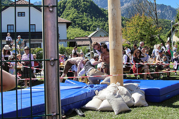 Maibaumaufstellen Rehhof 2026