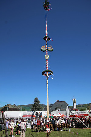 Maibaumaufstellen Rehhof 2026