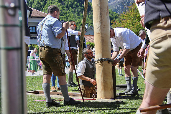 Maibaumaufstellen Rehhof 2026