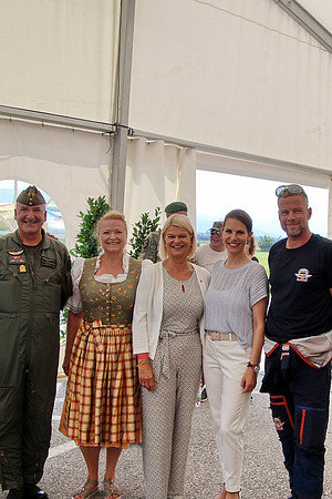 Fest zu 100-Jahre Salzburger Flughafen