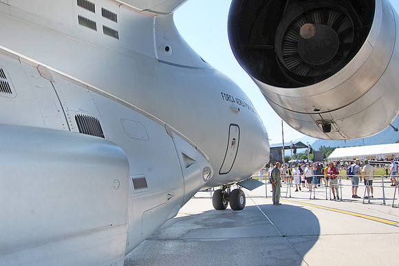 Fest zu 100-Jahre Salzburger Flughafen