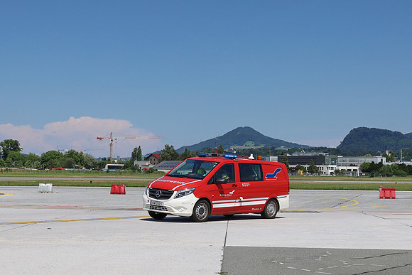 Fest zu 100-Jahre Salzburger Flughafen