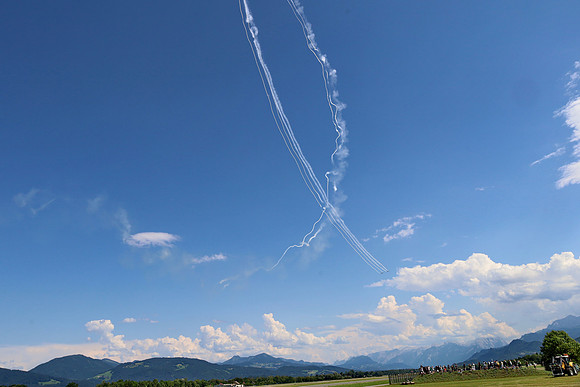 Fest zu 100-Jahre Salzburger Flughafen