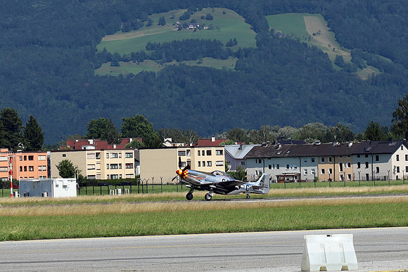 Fest zu 100-Jahre Salzburger Flughafen