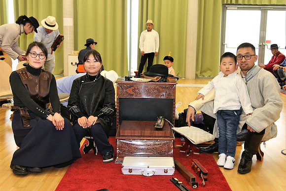 Tsagaan Sar, mit dem "Shagain Kharvaa"